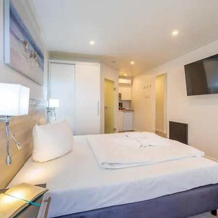 아파트 Waterfront