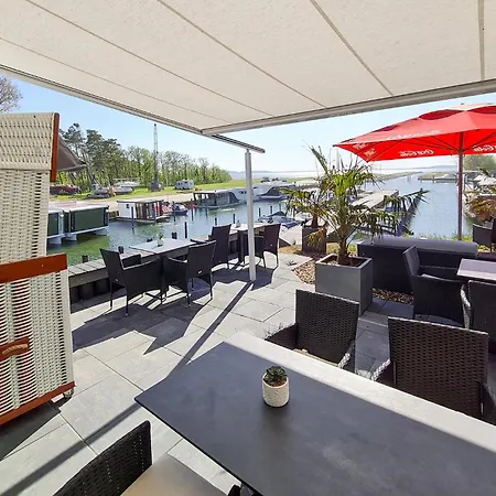 Waterfront 아파트 사가드