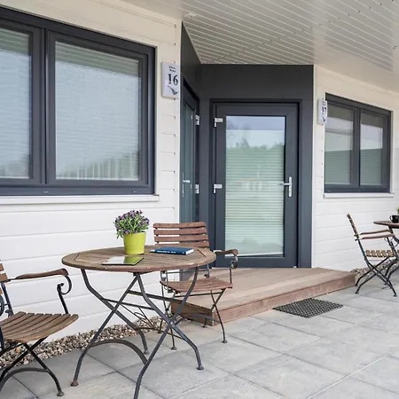 Waterfront 사가드